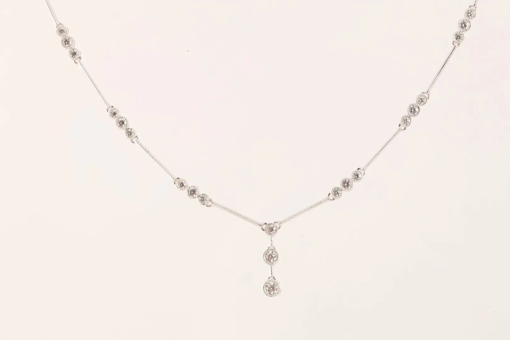 16'' 14k White Gold .93tcw Diamond Necklace (8.98g.)