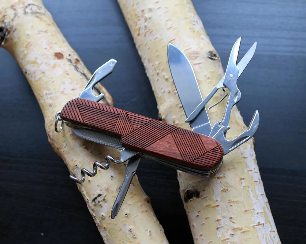 Customizable 7-Tool Pocket Knife with Engraved ARCHITECT Design