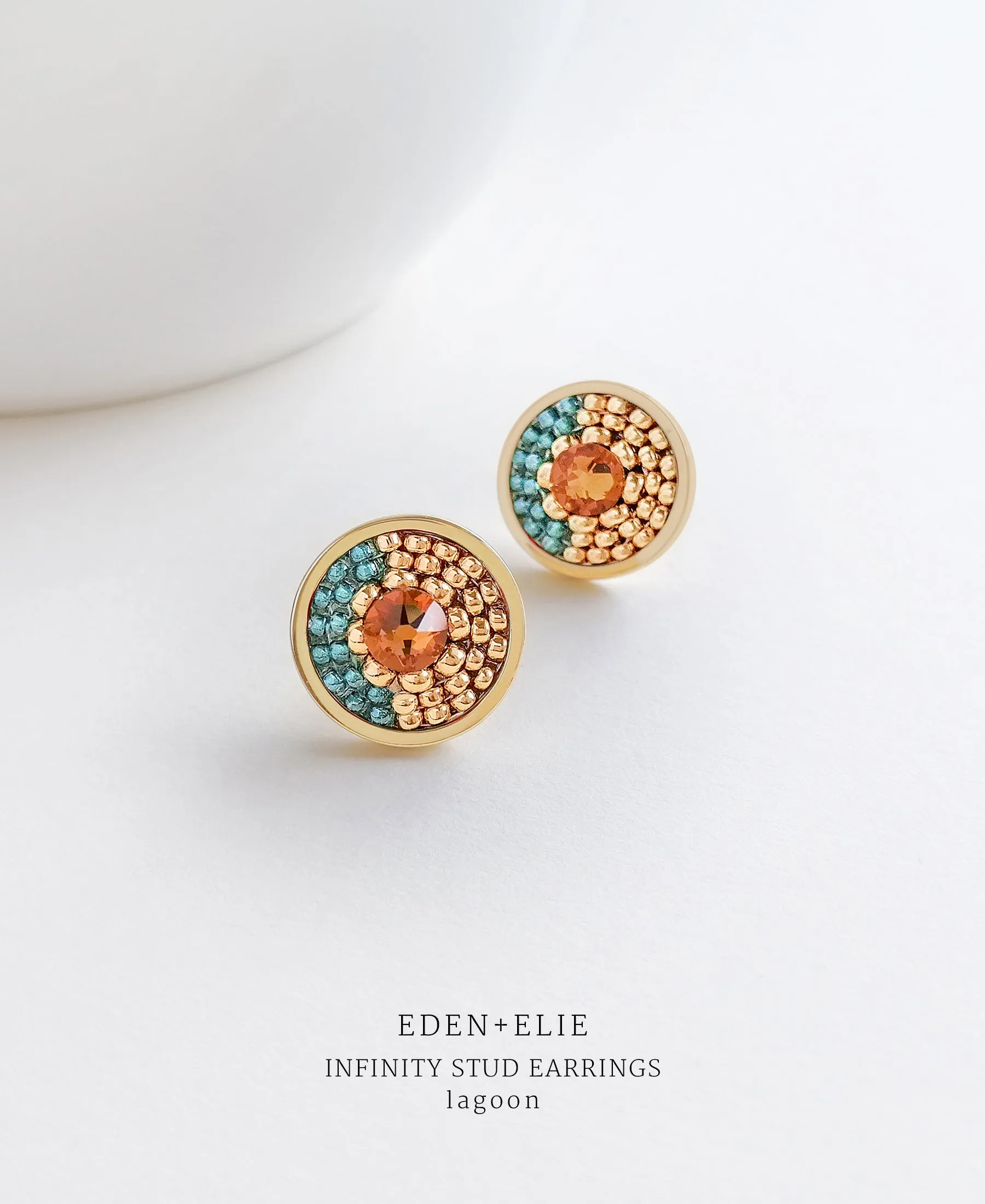 EDEN + ELIE Infinity stud earrings - lagoon