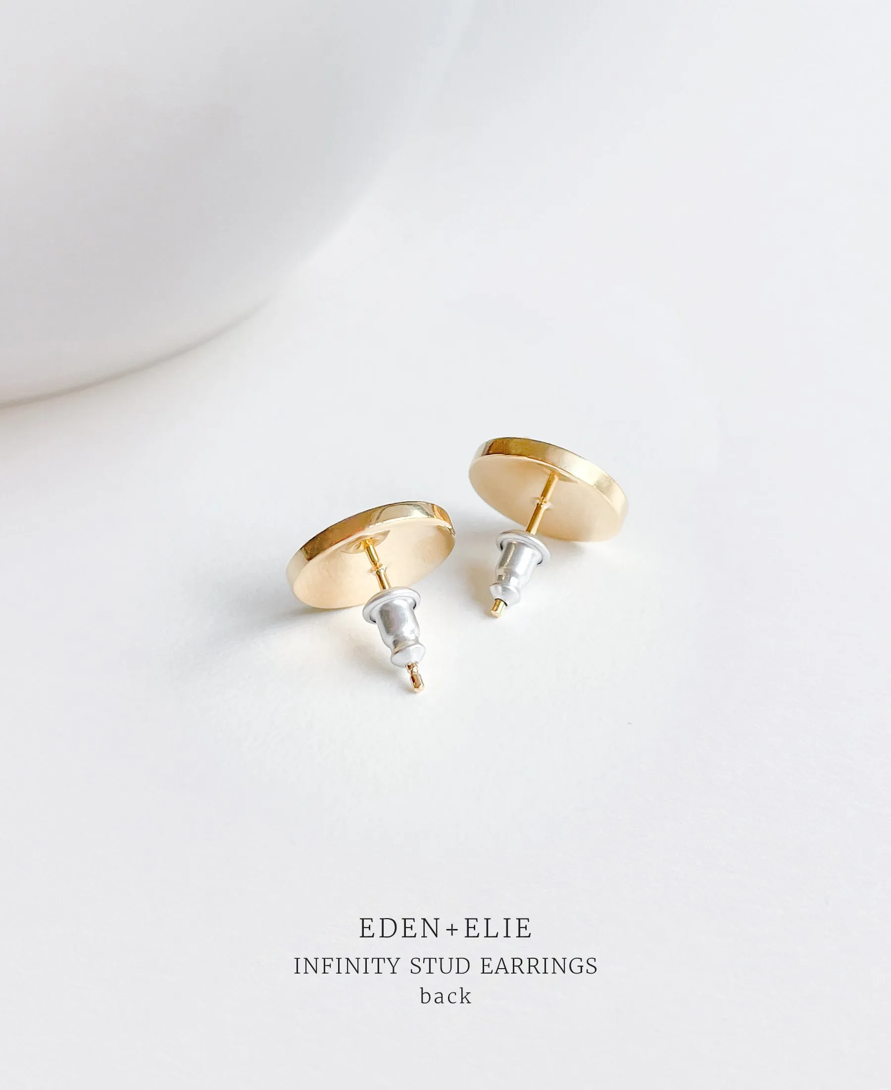 EDEN + ELIE Infinity stud earrings - lagoon