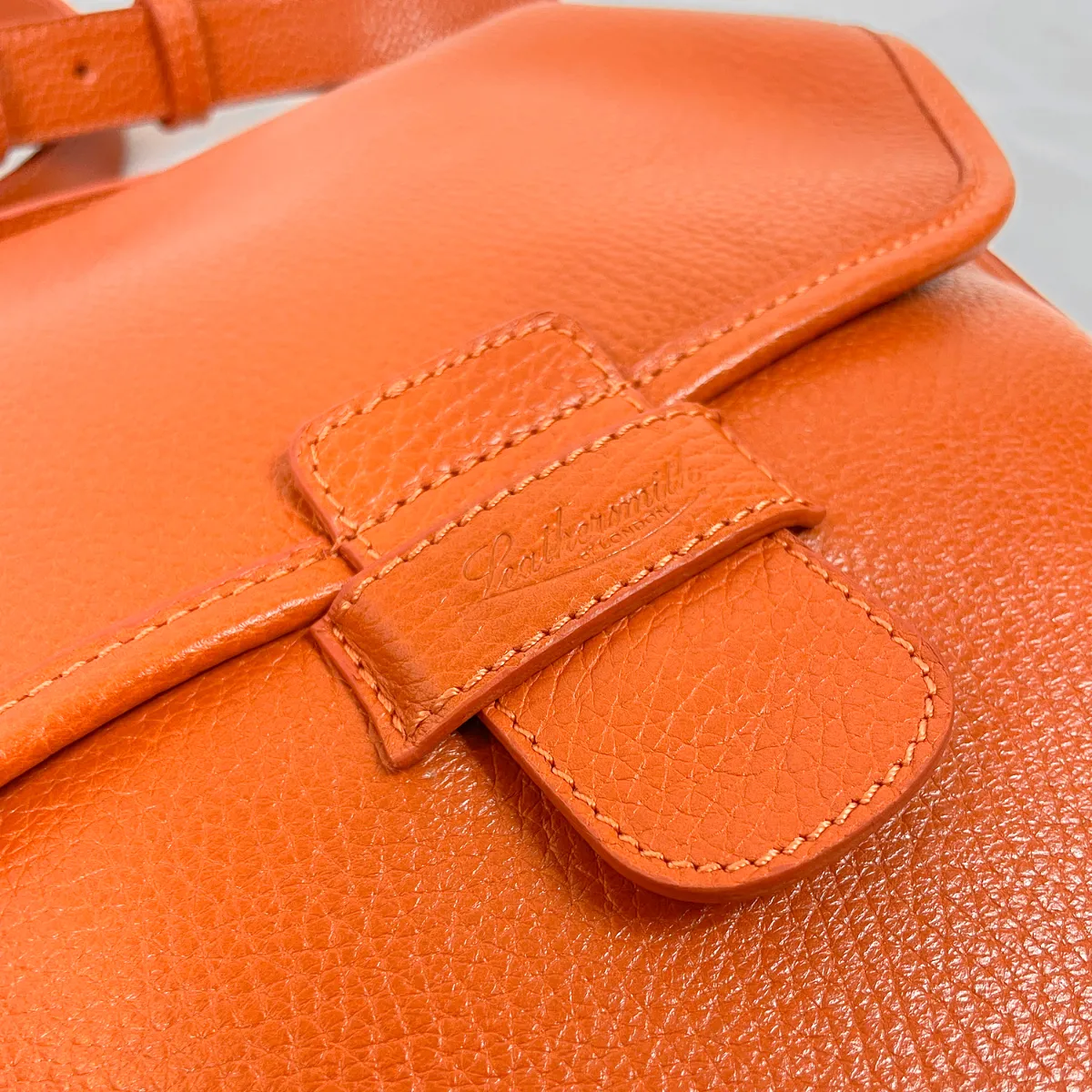 LEATHER CROSS BODY BAG ORANGE