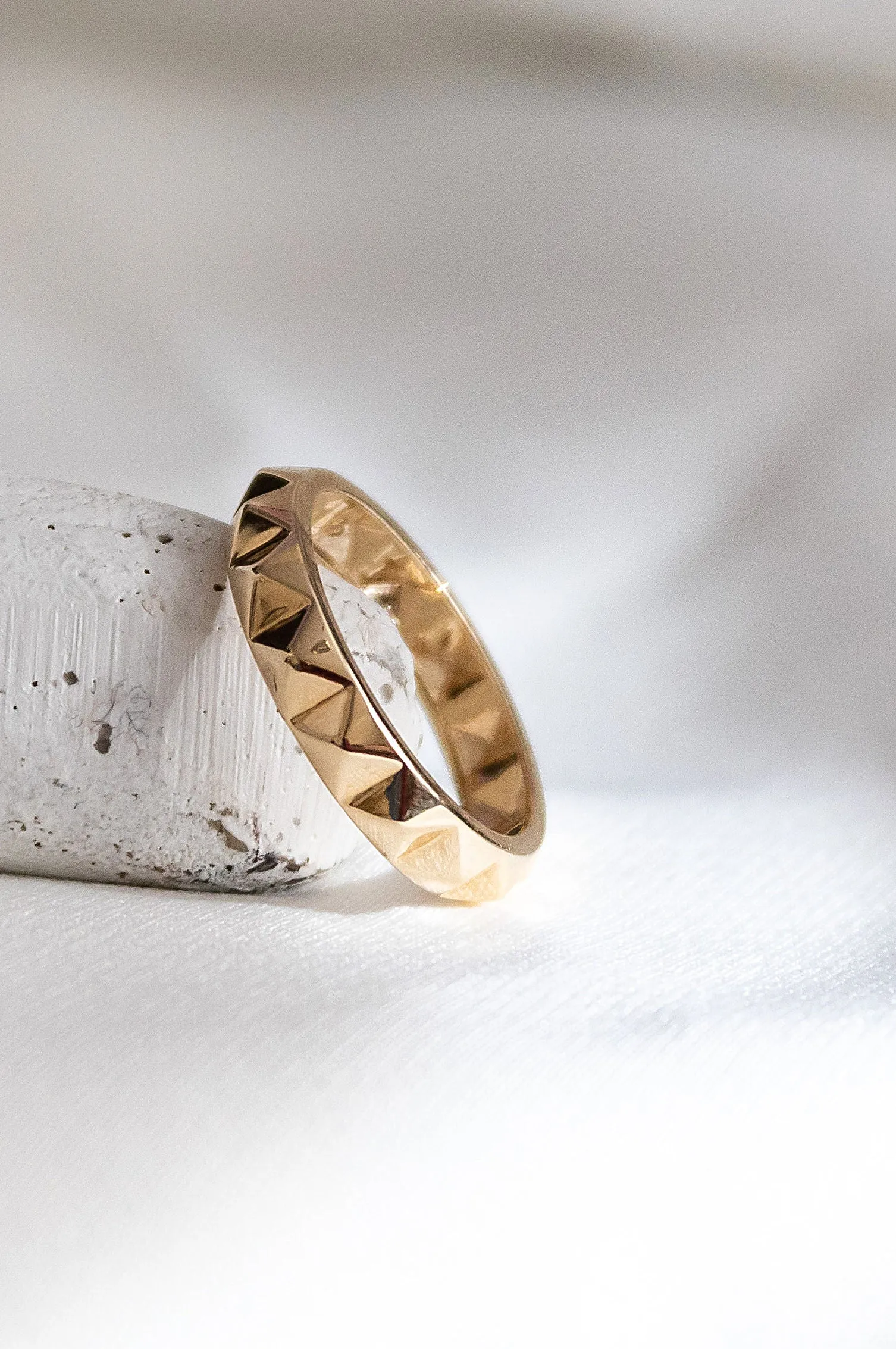 LUCIE GOLD PYRAMID RINGS