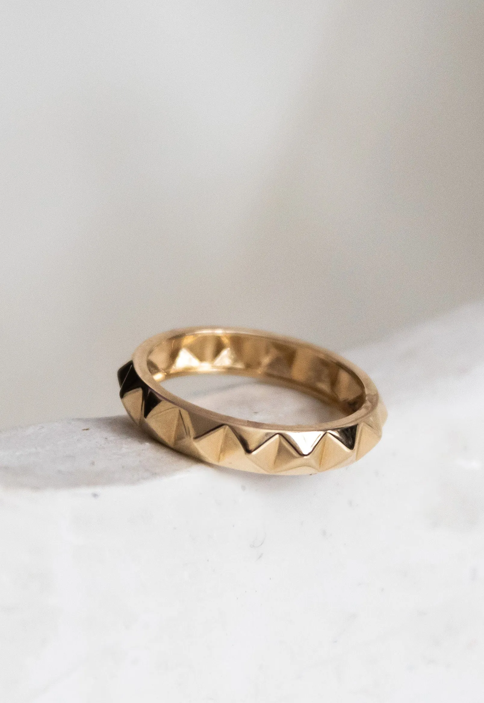 LUCIE GOLD PYRAMID RINGS