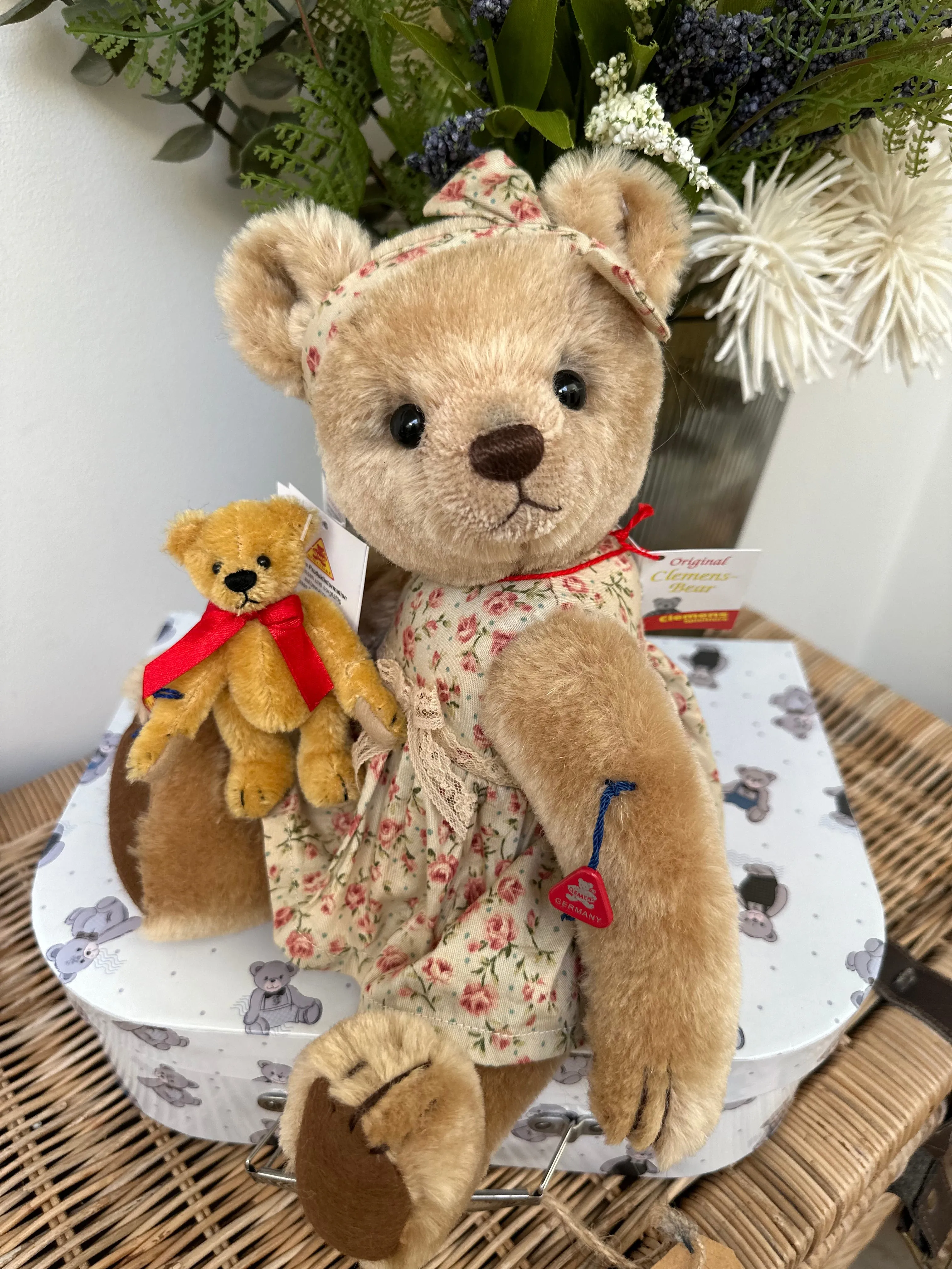 Nostalgia Gold Mohair Miniature 10 cm Teddy Bear