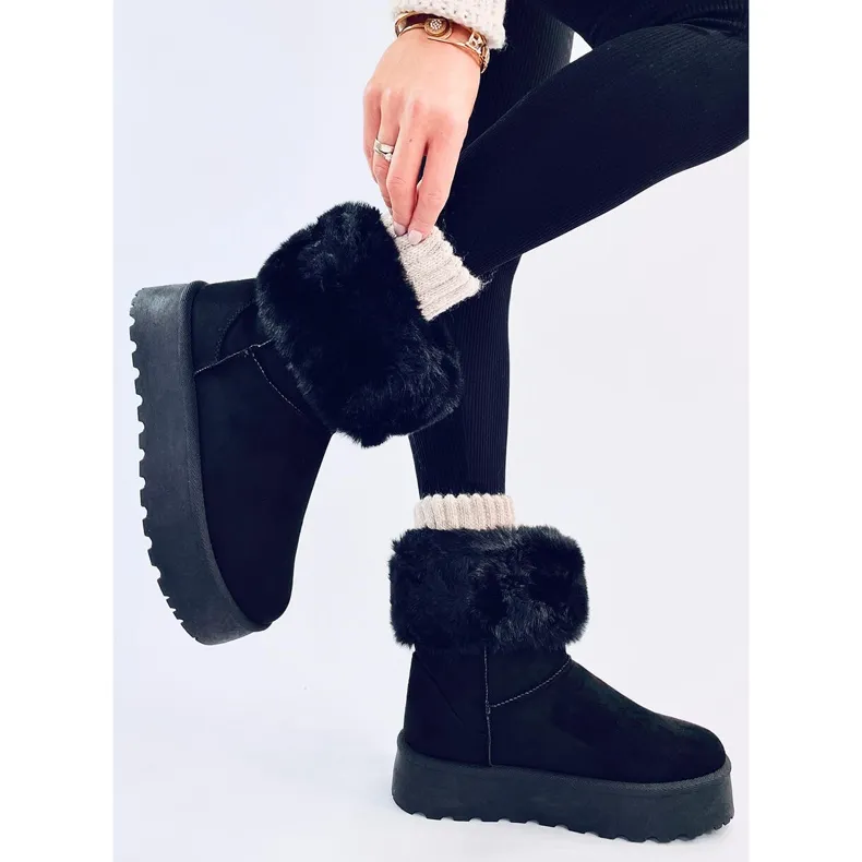 Tayna Black platform snow boots with fur