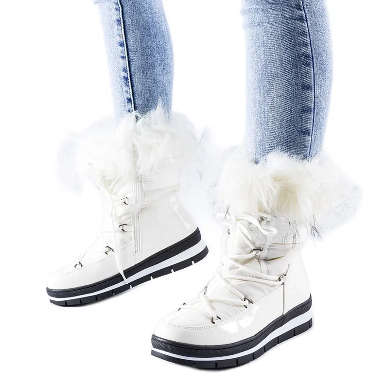 White patent snow boots with Bow fur